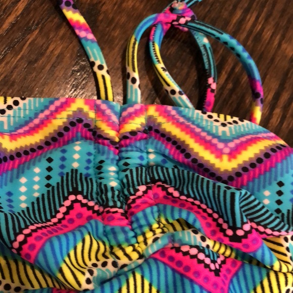 Girl’s bathingsuit - Picture 5 of 5